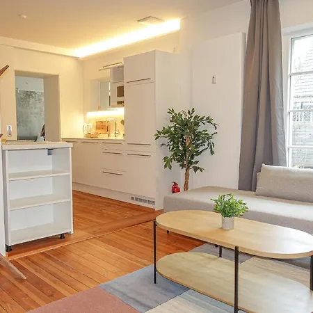 Luxomes: Design - Near Airport Appartamento Norimberga