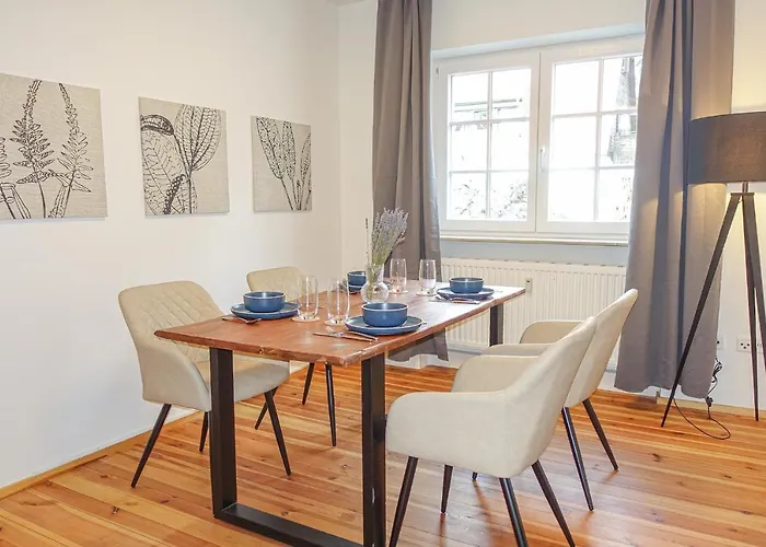 Luxomes: Design - Near Airport * נירנברג
